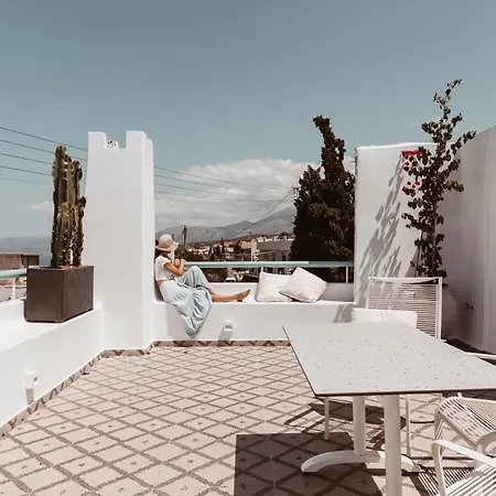 Lilika's Bliss With Jacuzzi By Estia